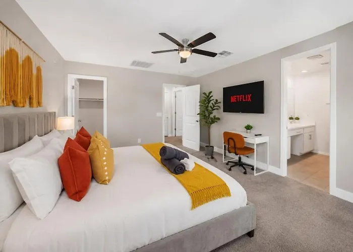 Apartment Modern 3br Getaway Near Downtown Hotspots Phoenix